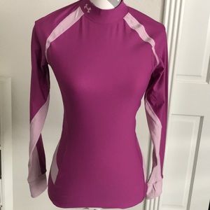 Woman’s under armor long sleeve thermal